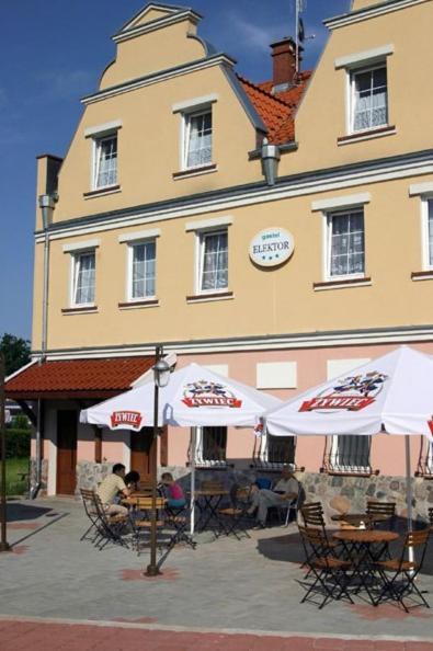 Hotel E-Lektor Morąg Εξωτερικό φωτογραφία