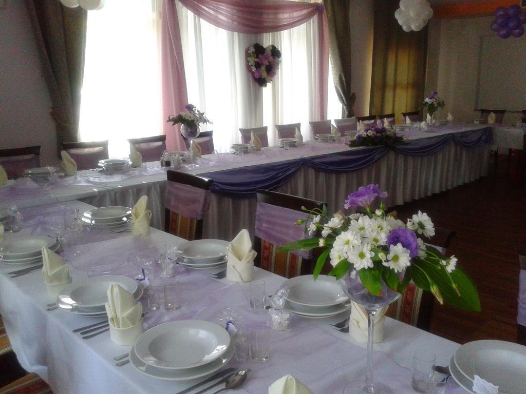 Hotel E-Lektor Morąg Εξωτερικό φωτογραφία
