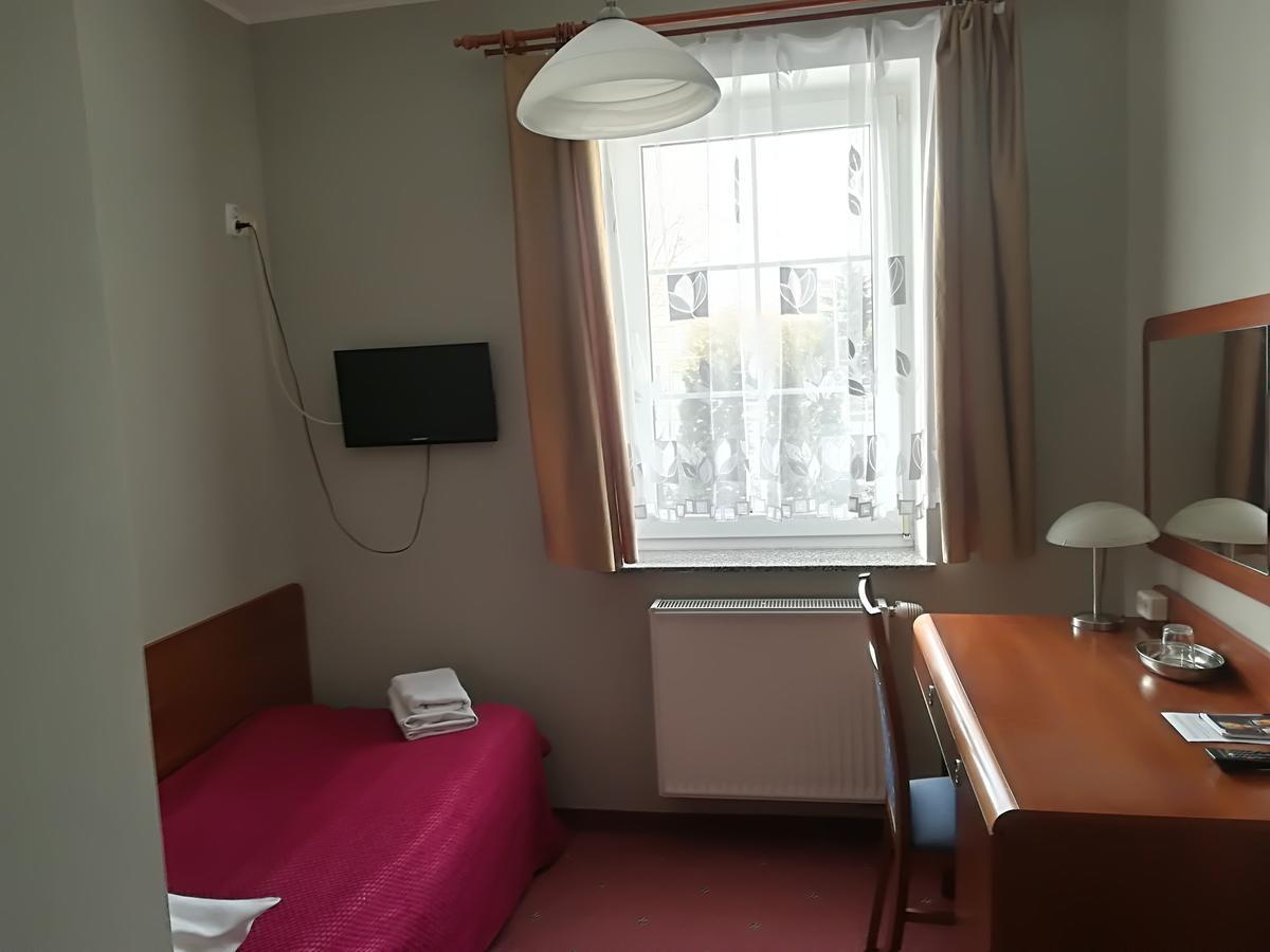 Hotel E-Lektor Morąg Εξωτερικό φωτογραφία
